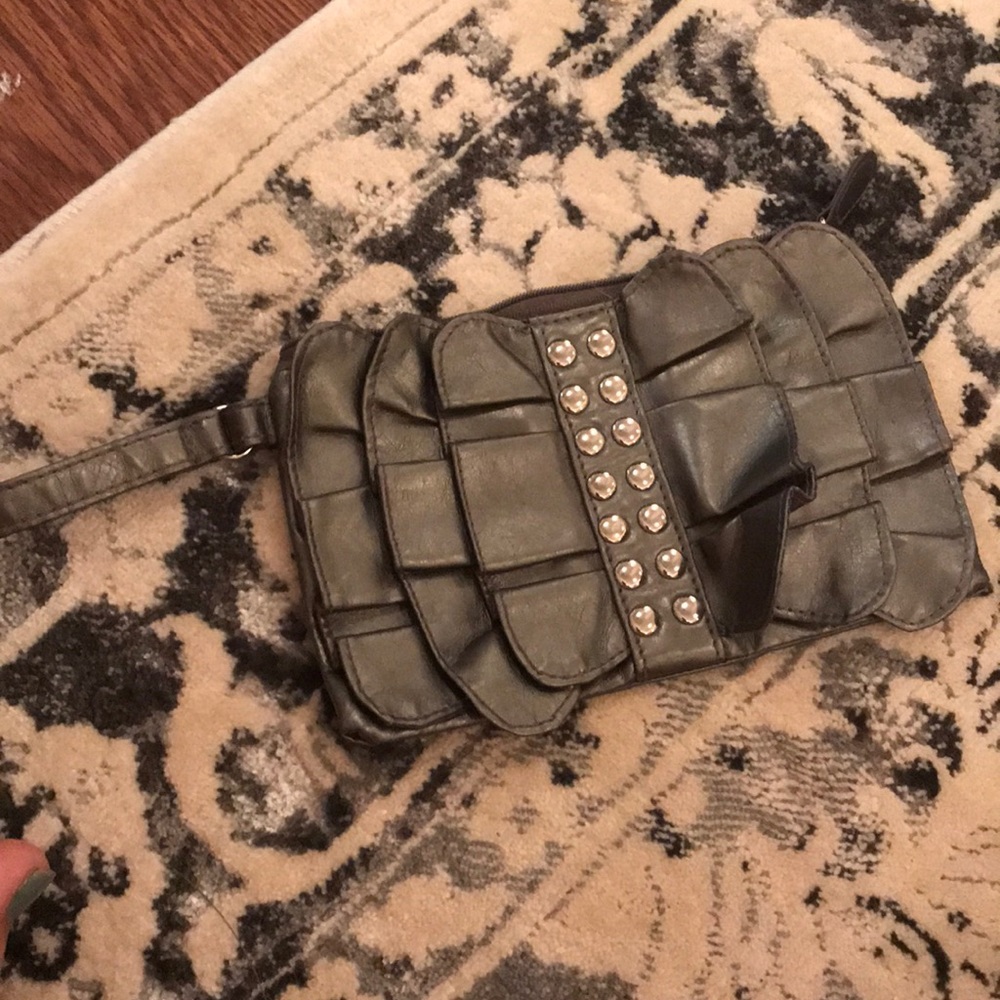 Mini clutch